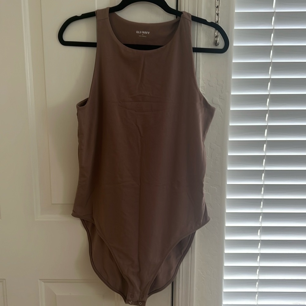 Old Navy Bodysuit - L